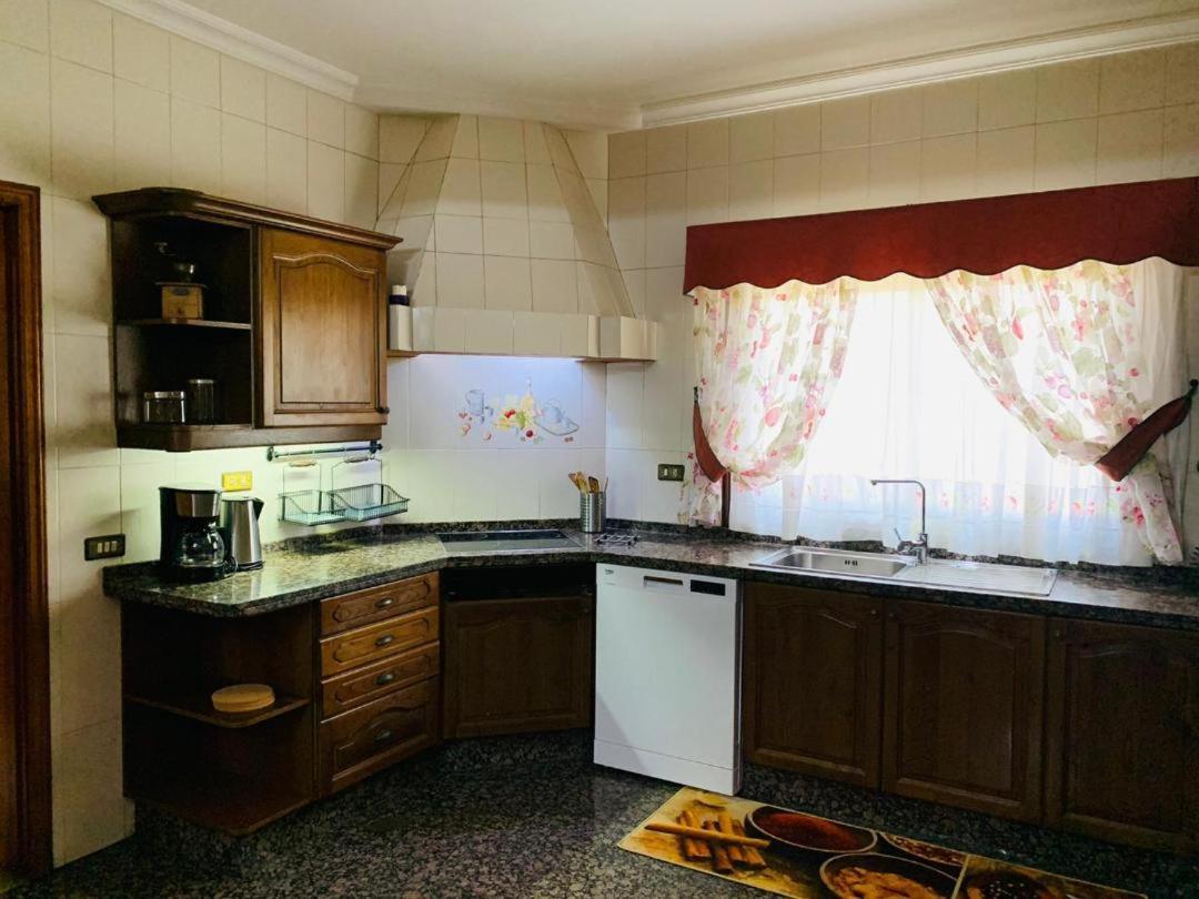 Vivienda Vacacional Floratere Арона Екстериор снимка